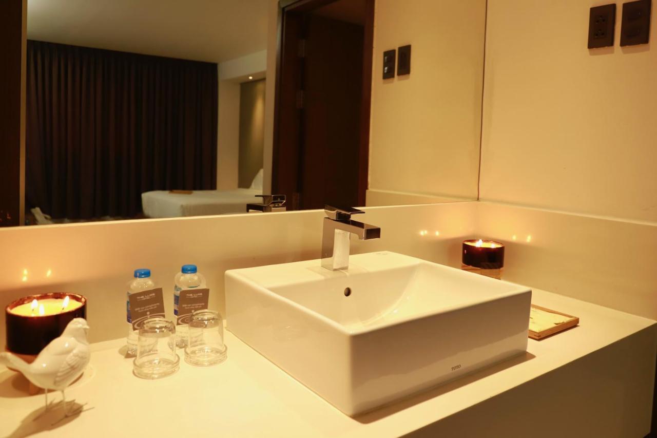 The Luxe Hotel Хошимин Экстерьер фото