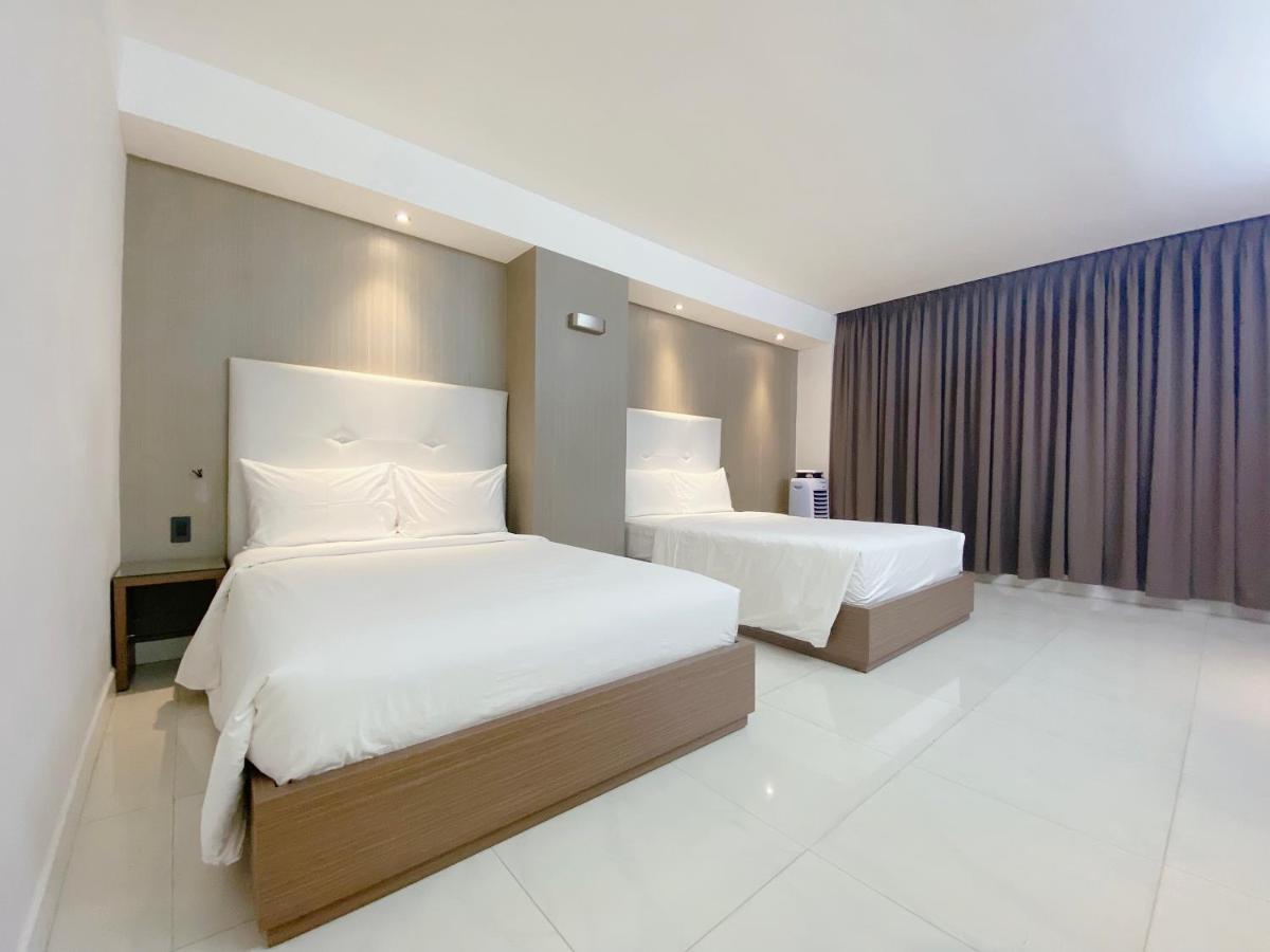 The Luxe Hotel Хошимин Экстерьер фото