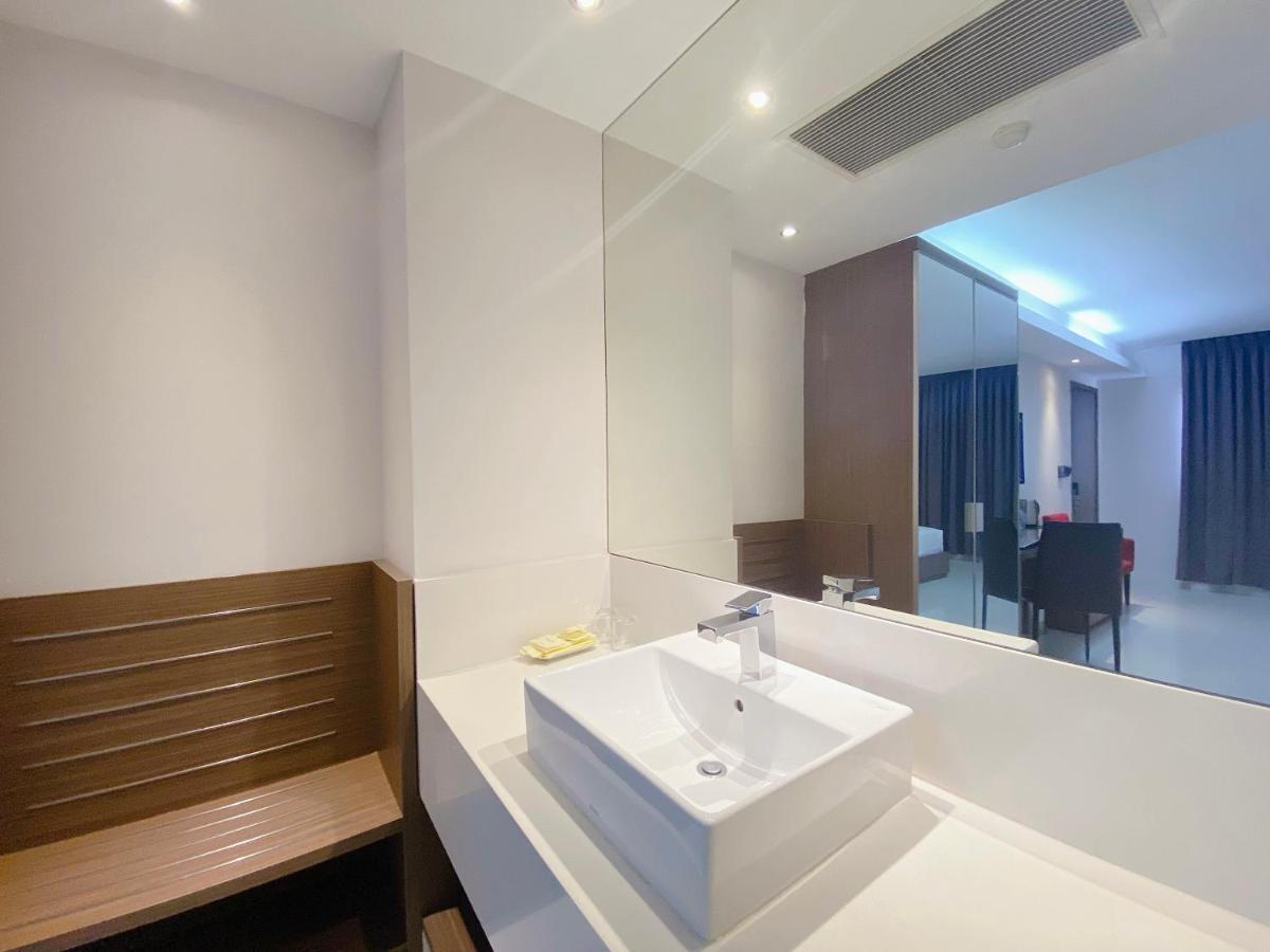 The Luxe Hotel Хошимин Экстерьер фото