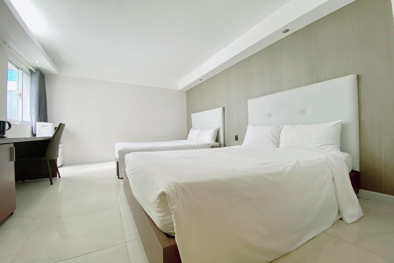 The Luxe Hotel Хошимин Экстерьер фото